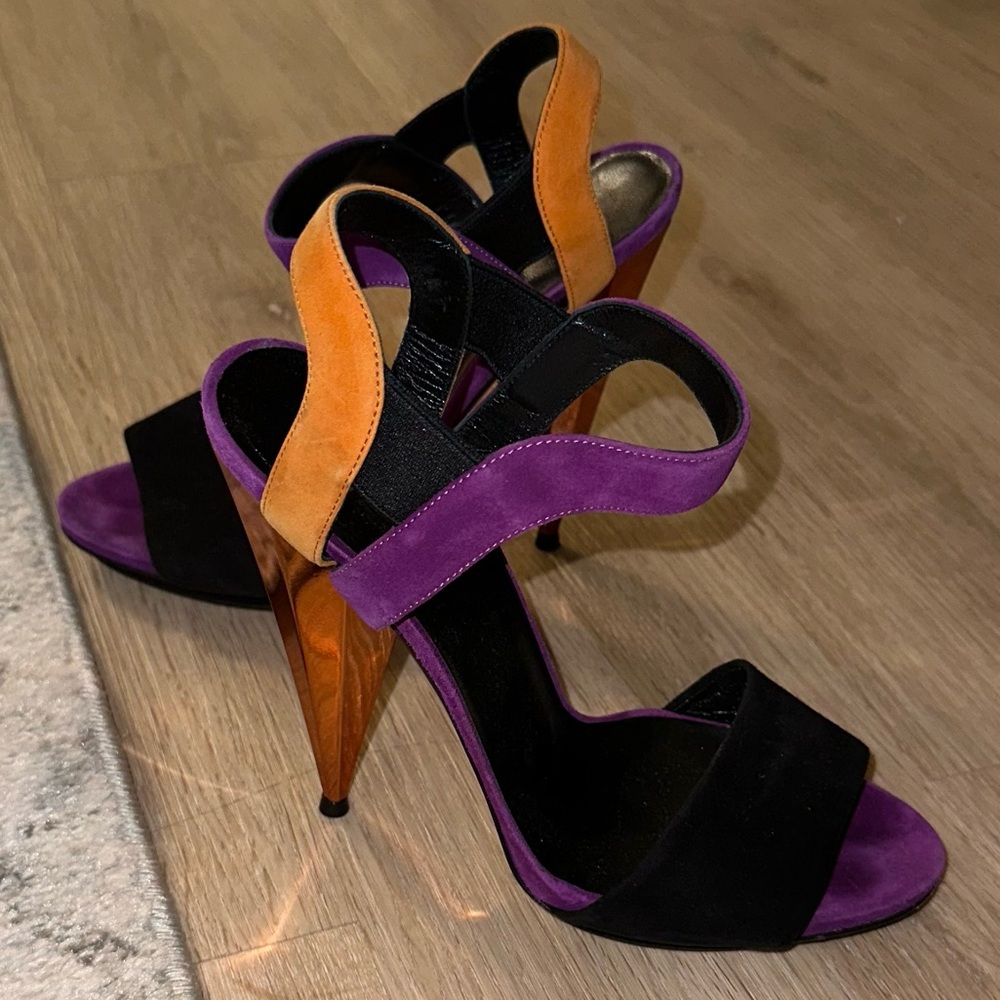 Gucci sz 9 women’s heels limited edition